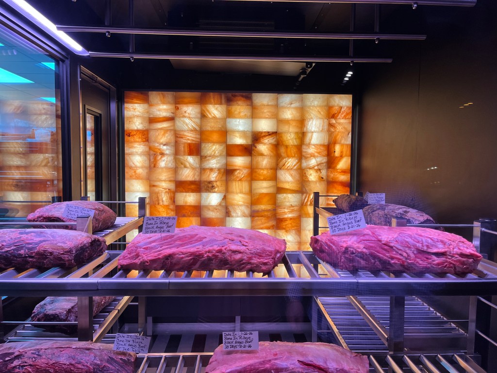 🍷Still thinking about Chophouse 285!🍷