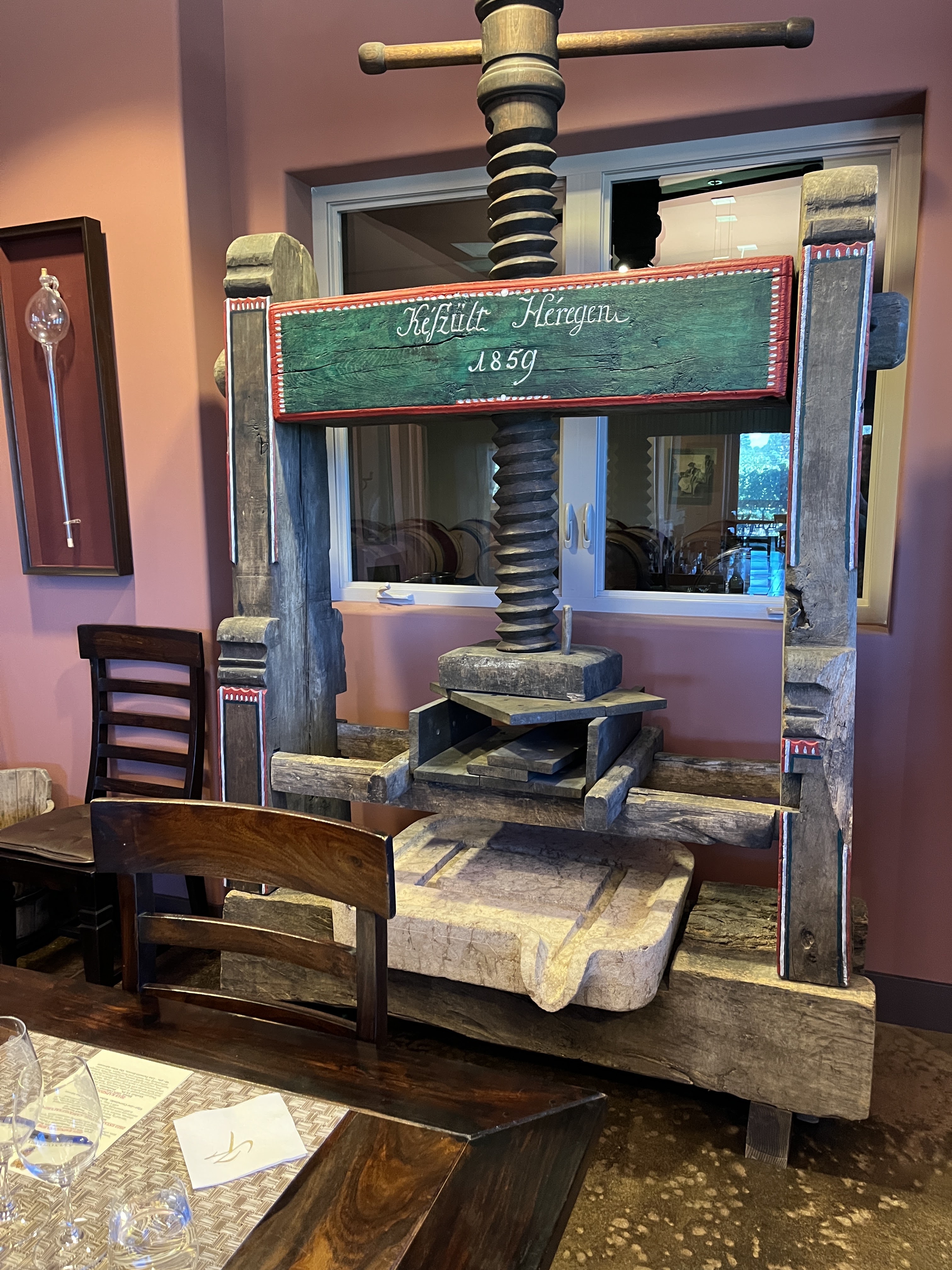 Behind the Bottle: Pressing, Malo & The Decisions That Start Shaping the Wine